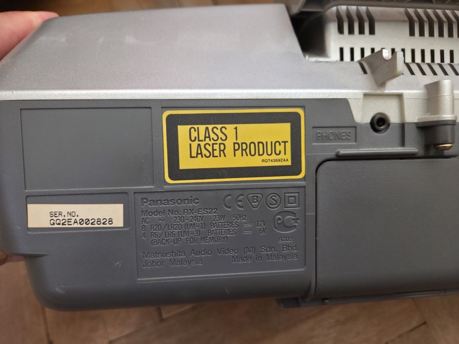 Panasonic RX-ES22 — касетофон/CD/радио
