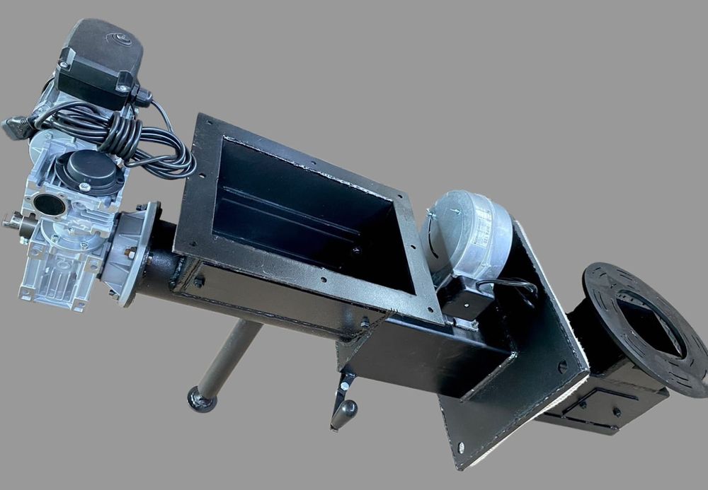 Котел отопления шнековый