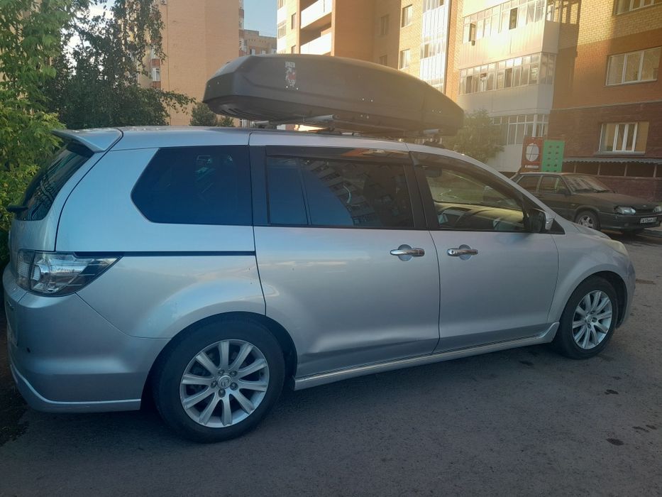 Минивень Мазда МПВ 2007 г