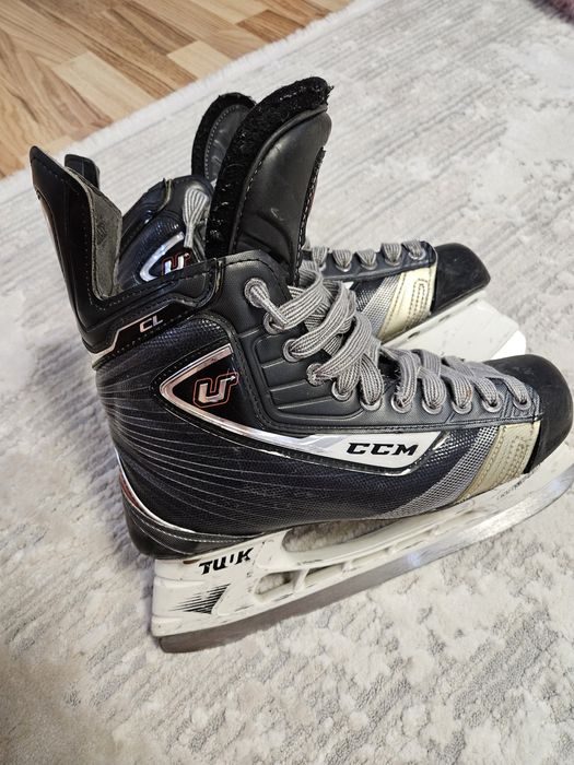 Продам коньки Bauer