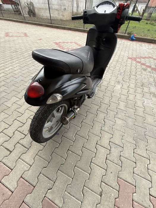 scuter piaggio 125 liberty