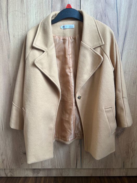 полупальто бежевое