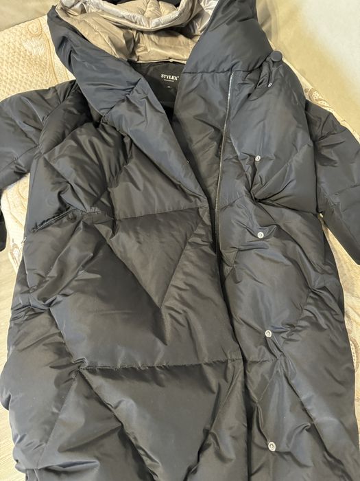 Пуховик женскии.