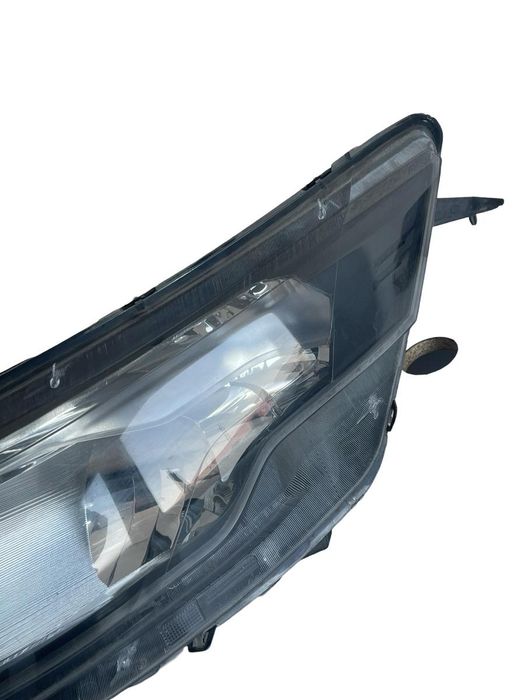 Far Stanga Fata Iveco 2020 05801473750