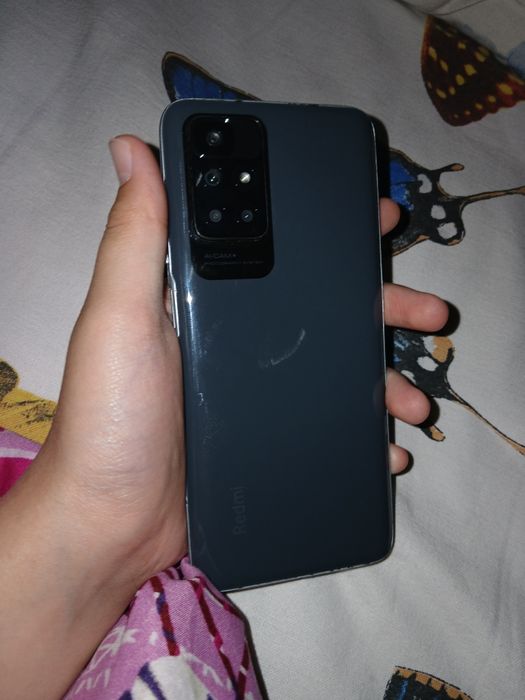 Редми 10 в хорошем состоянии