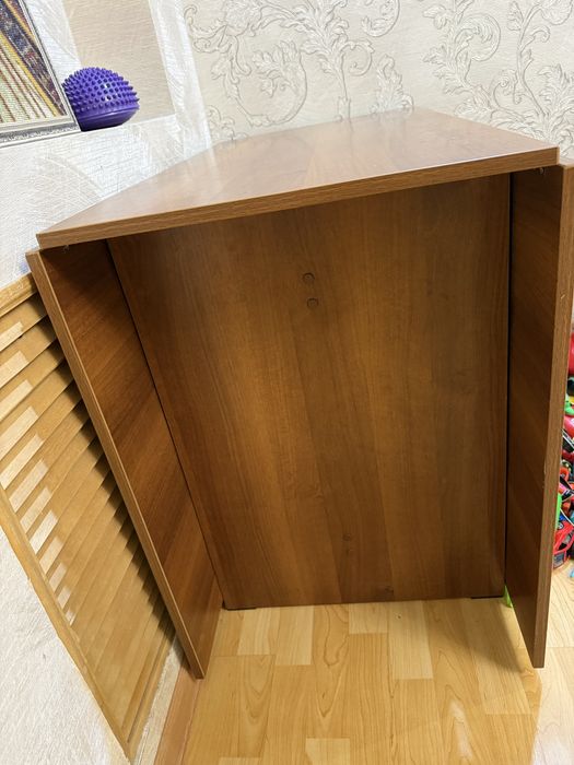 Продам Стол книжку