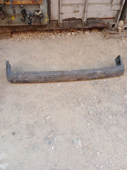 Задний бампер Фольксваген Гольф2