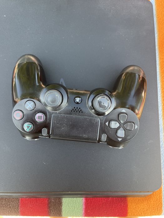 Playstasion 4 slim