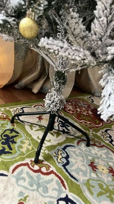 Продам ёлку искуственную