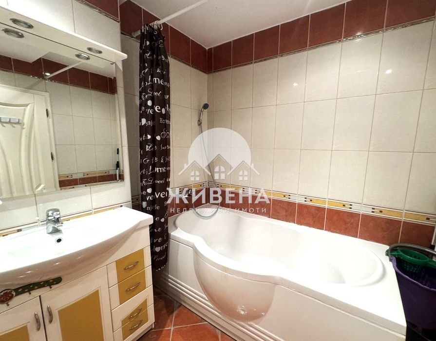 Продава се Четиристаен апартамент в Варна, Гръцка махала - 160 кв.м за 2969 €/кв.м - Снимка #12