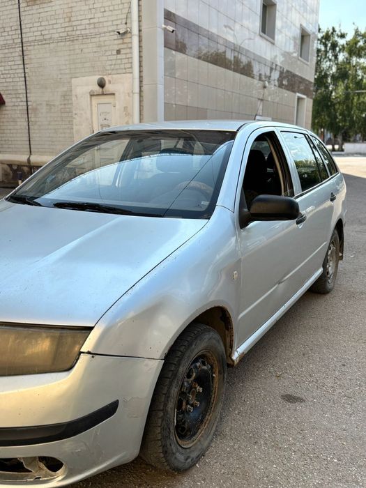 Машина Skoda Fabia