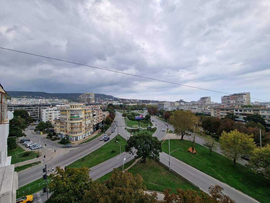 Продава се Тристаен апартамент в Варна, Базар Левски - 80 кв.м за 3175 €/кв.м - Снимка #7