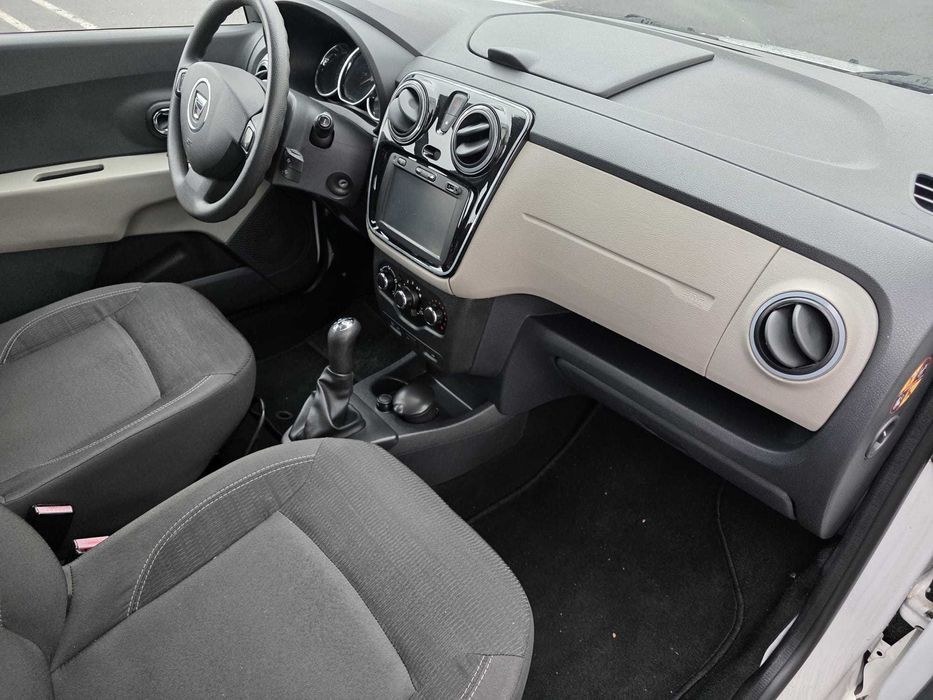 Dacia Lodgy 1.6 i MPI benzina 10.2014 euro 5