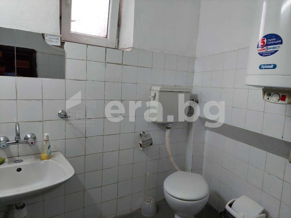 Дава се под наем Офис в Варна, Център - 75 кв.м за 700 € - Снимка #6