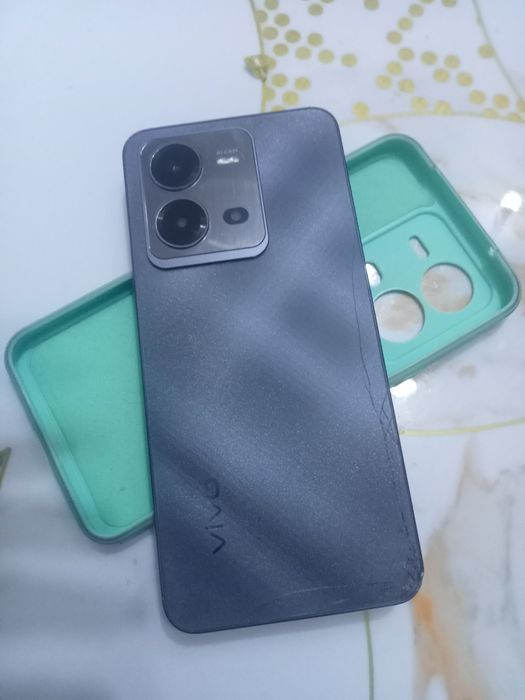 Продам телефон виво у25е