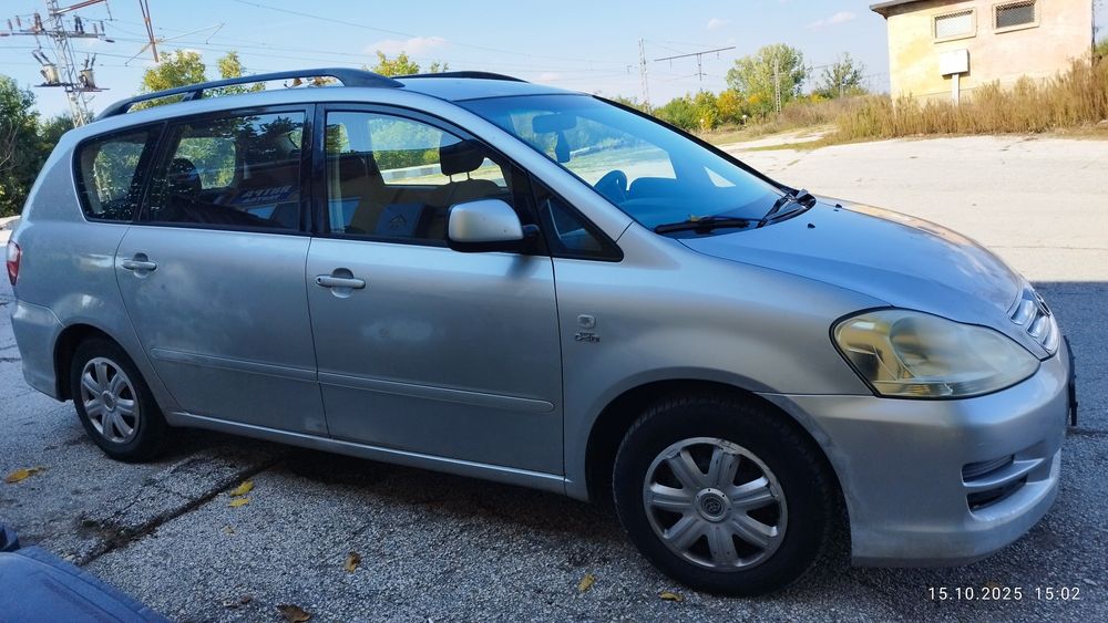 Toyota avensis verso