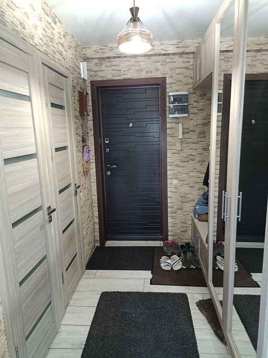 Продам 4 х комн квартиру