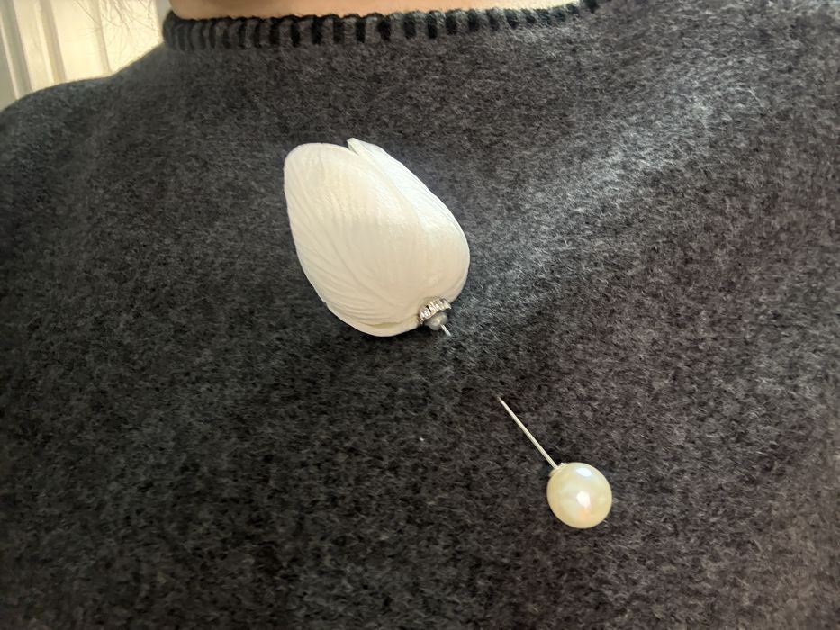 Brosa alba handmade lalea