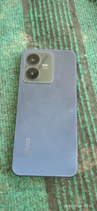 Vivo 7 pro batarekasi 1 kun ketadi ideal holatda orqasi azgina qirilga