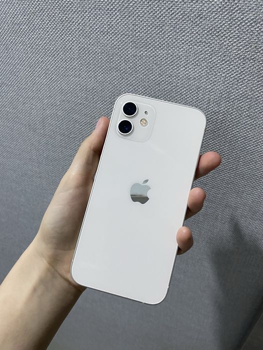 Продам iPhone 12 64g
