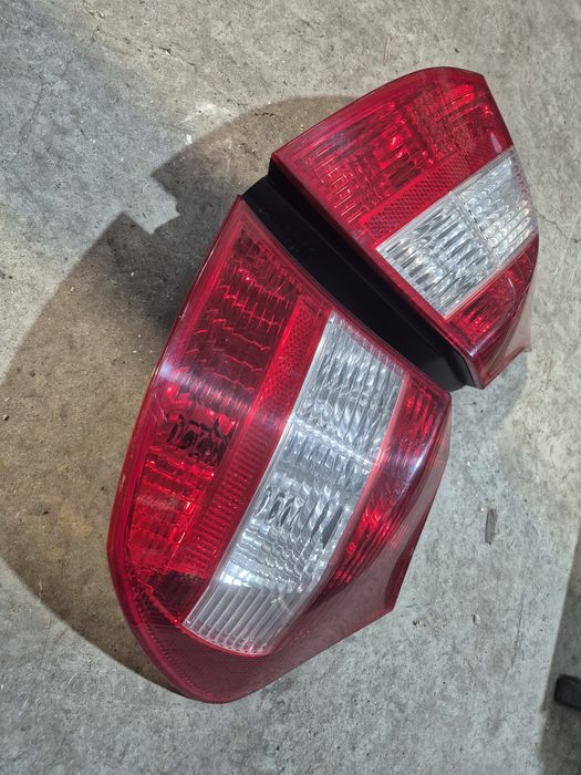 Ляв и десен стоп за БМВ 1 серия Е87 BMW 1 series E87 стопове