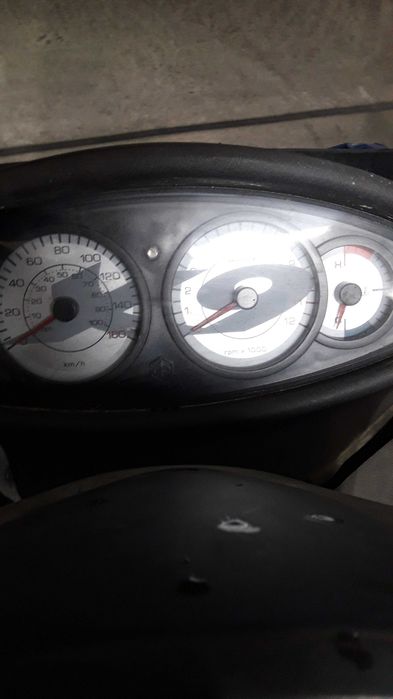 Piaggio X9 Evo 200 на ЧАСТИ