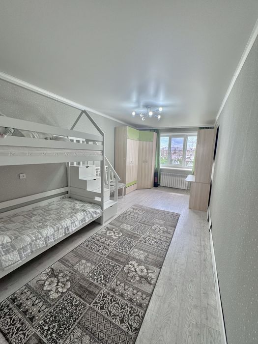 Продам двухъярусную кровать