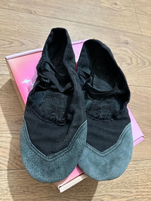 Дамски туфли - .