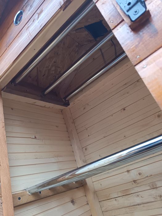 Afumătoare din lemn masiv lambriu semirotund de 2 cm cu  sistem fum