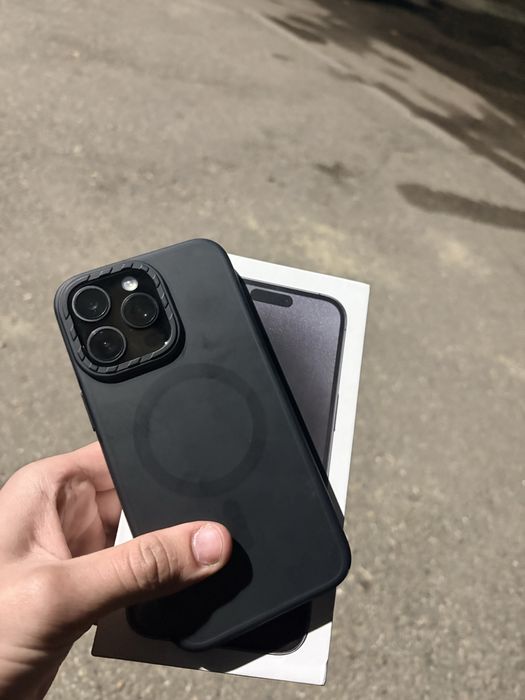 Продам iPhone 15-й Pro Max на андроиде