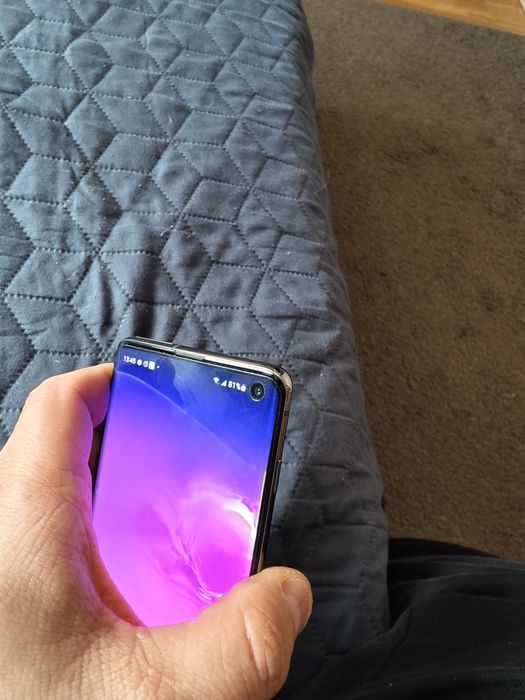 Telefon Samsung s10 - stare foarte buna