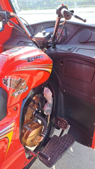 Мотоцикл Лочин новий