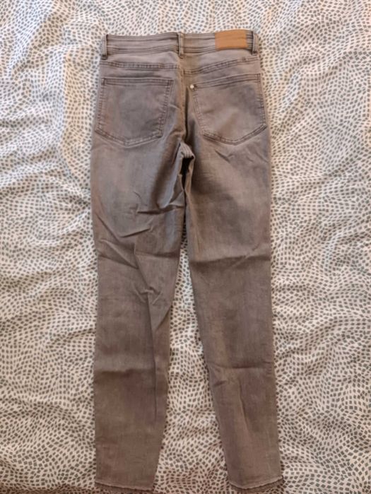 Дънки, ленен и спортен панталони