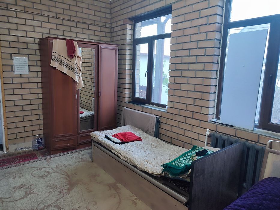 Продам Односпальную кровать