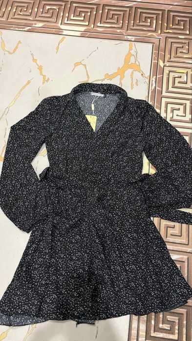 Продам платье с этикеткой