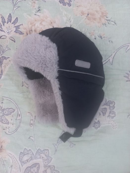 Детские вещи,комбинезоны и шапка