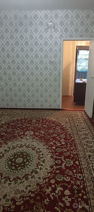 Kvartira 2 xonali sotiladi