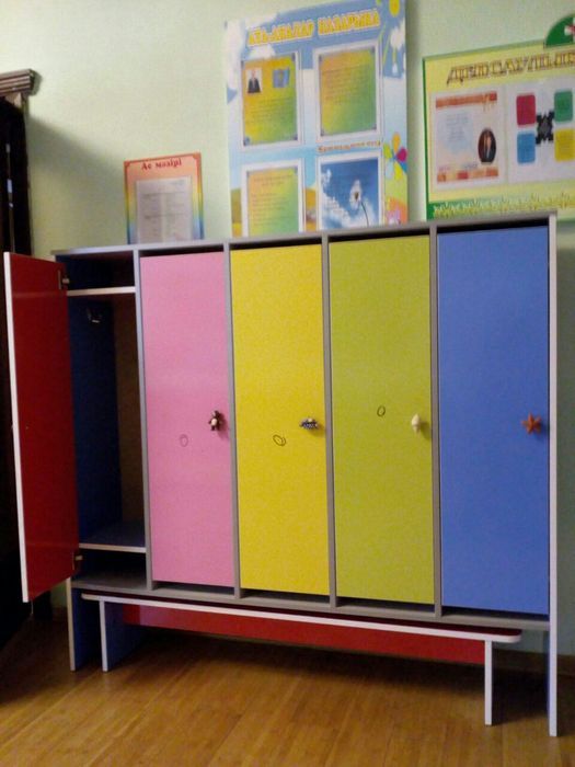 Шкаф для раздевалки для дошкольников