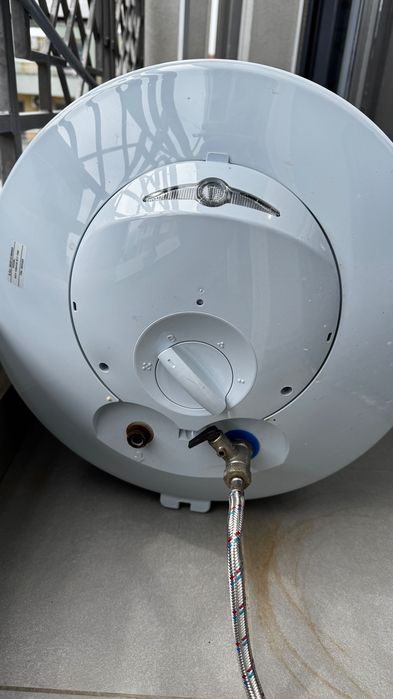 Бойлер Tesy 100 литра вертикален