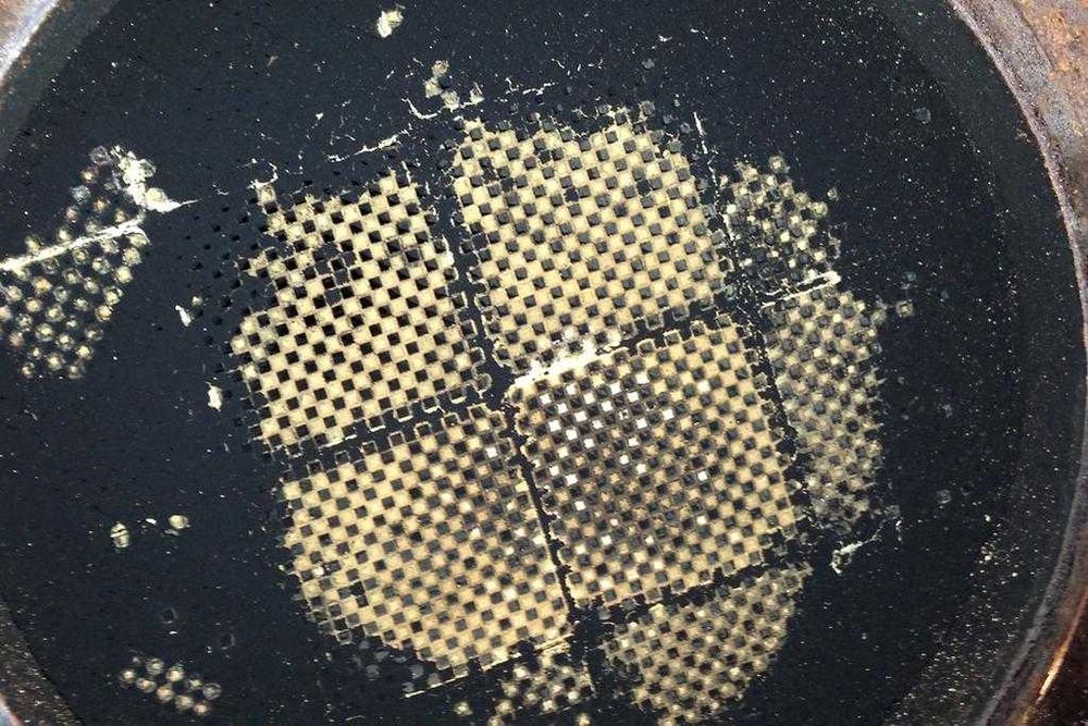 Вграждане нови пити на катализатори и ДПФ DPF за Ауди Бмв Мерцедес