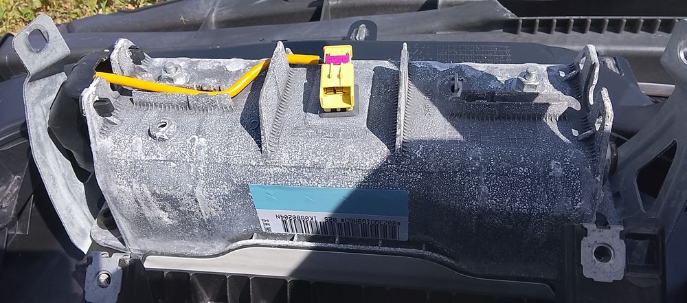 Plansa bord cu airbag si centuri skoda octavia 2 facelift