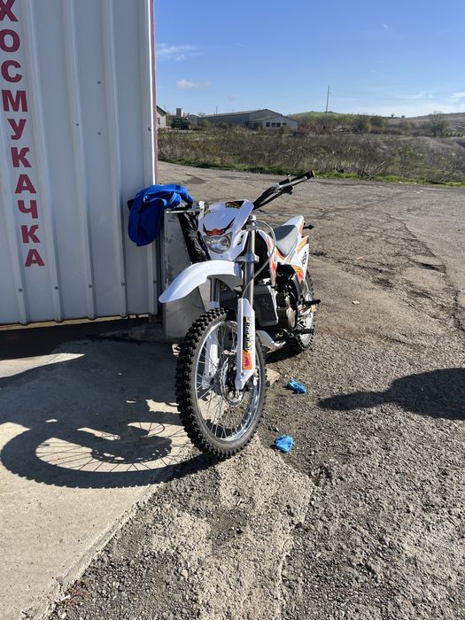 Ендуро кросо мотор