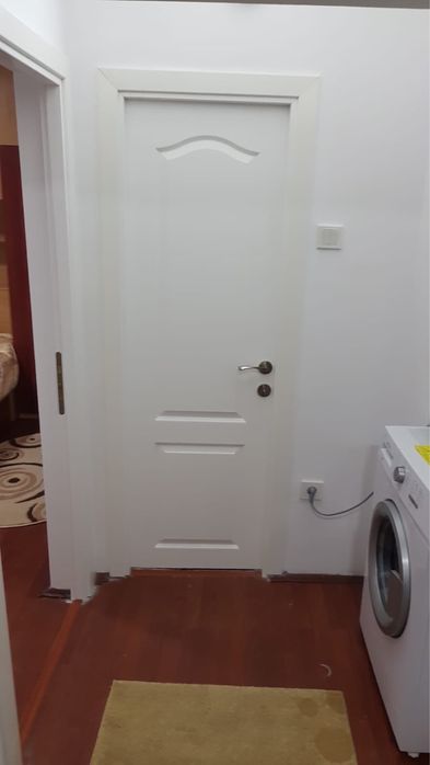 Vând apartament 2 camere spațios, etaj 1, poziție excelentă