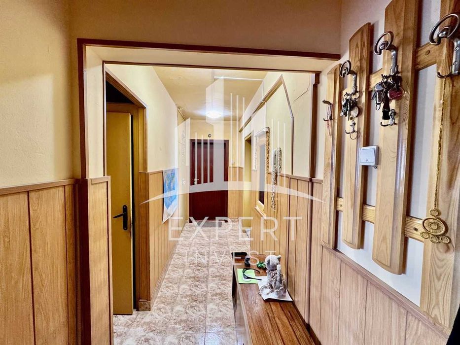 Продава се Многостаен апартамент в Варна, Левски - 84 кв.м за 965 €/кв.м - Снимка #1