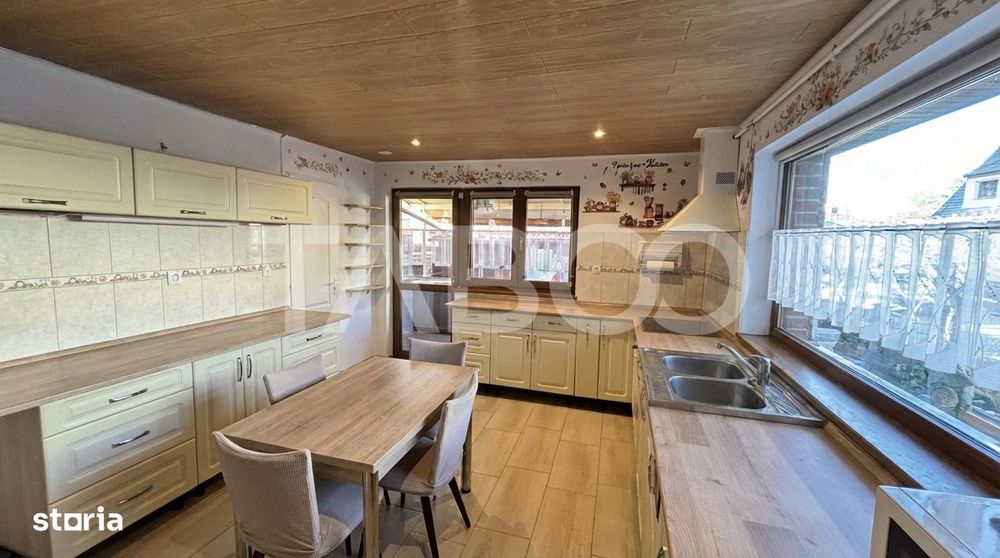 Casa de individuala vanzare cu 4 camere zona Mihai Viteazu Sibiu