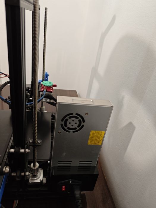 Imprimanta 3D Creality Ender 3 Pro