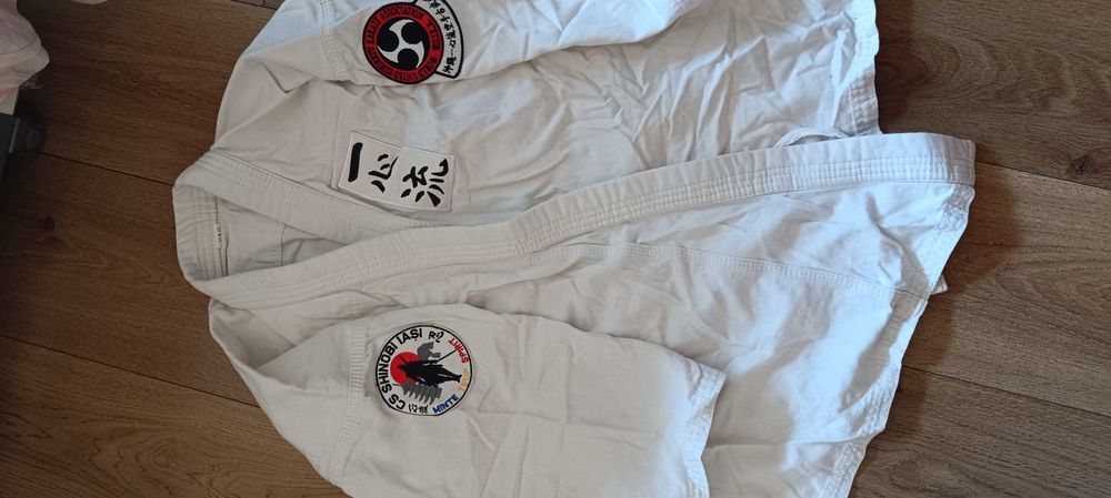 Perna antrenament karate copii 4 - 12 ani