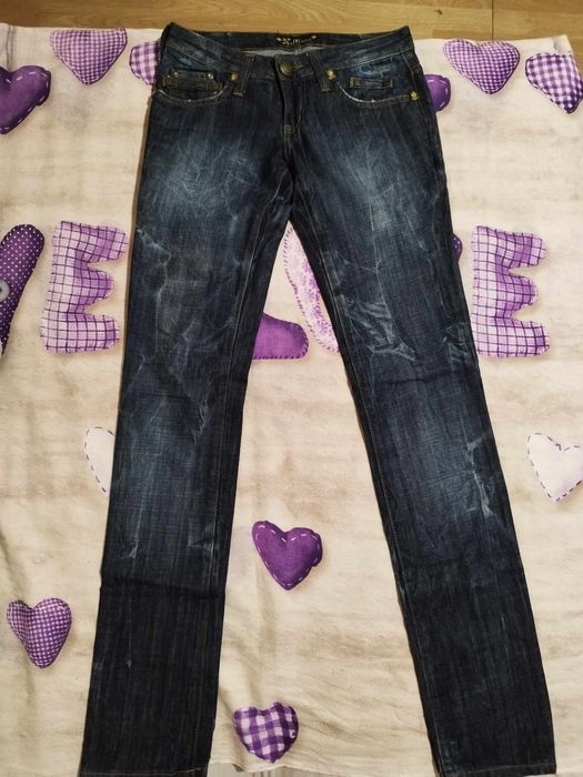 Нови Дамски дънки, различни модели