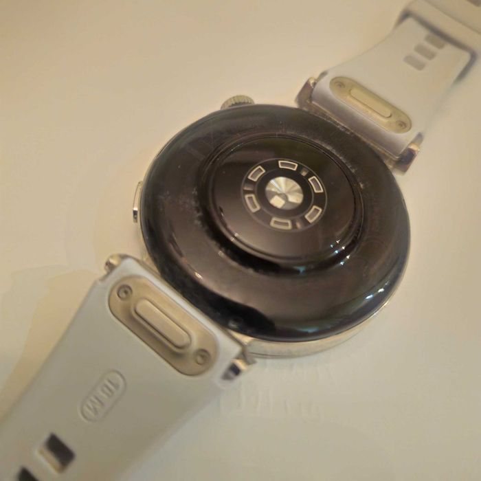 Huawei GT5 dama cutie completa