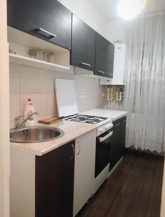 Inchiriez garsoniera